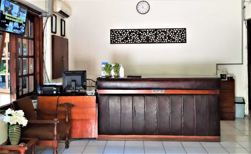 Hotel Perdana by ZUZU 6/65