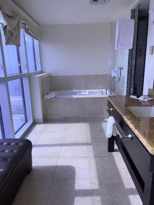 Suite, East View, Royal Tower
