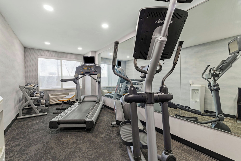 Fairfield Inn Suites By Marriott Chicago Southeast Hammond 23/39