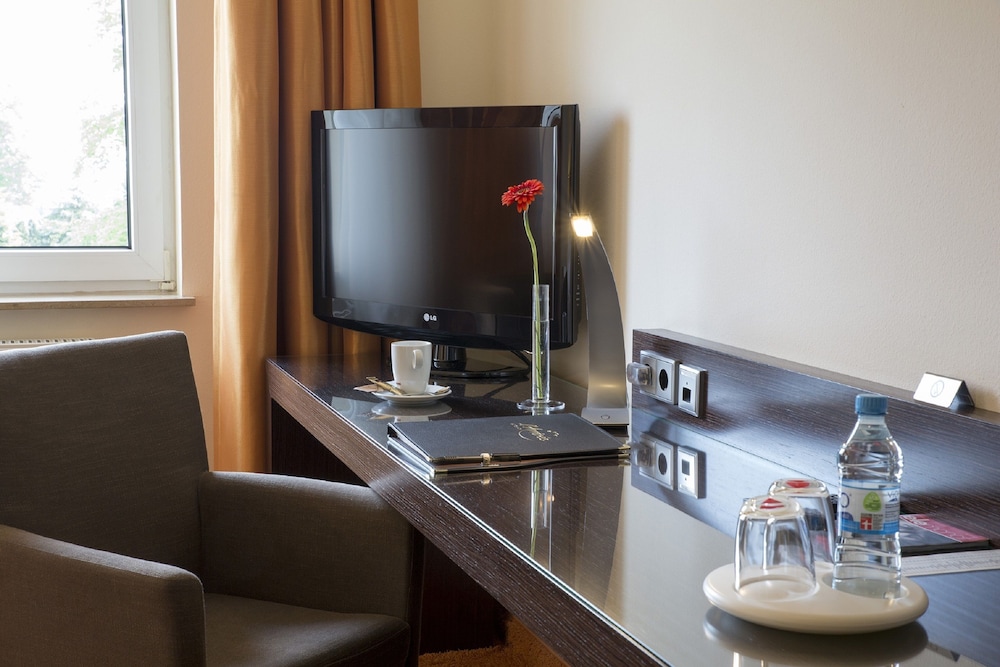L Arrivee Hotel Spa 45/54