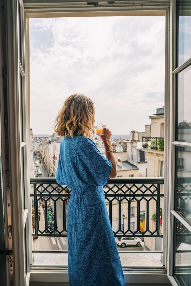 TIMHOTEL MONTMARTRE 29/57