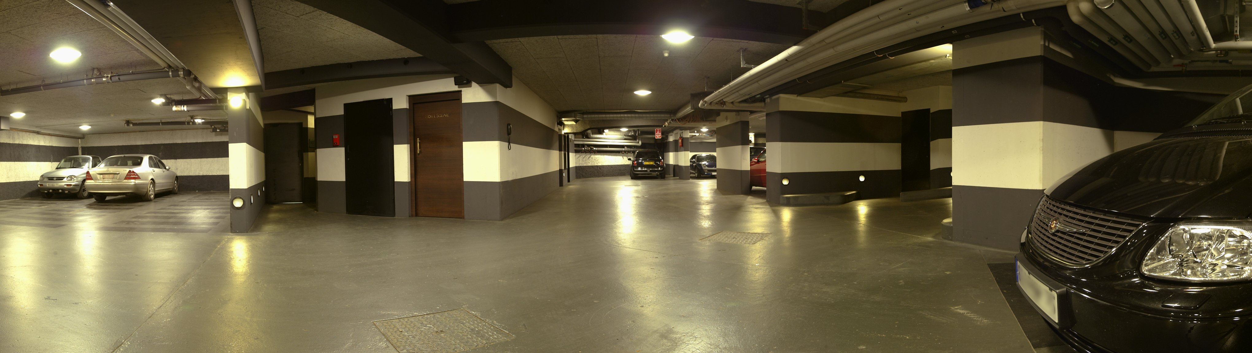 HOTEL SQUARE 33/50