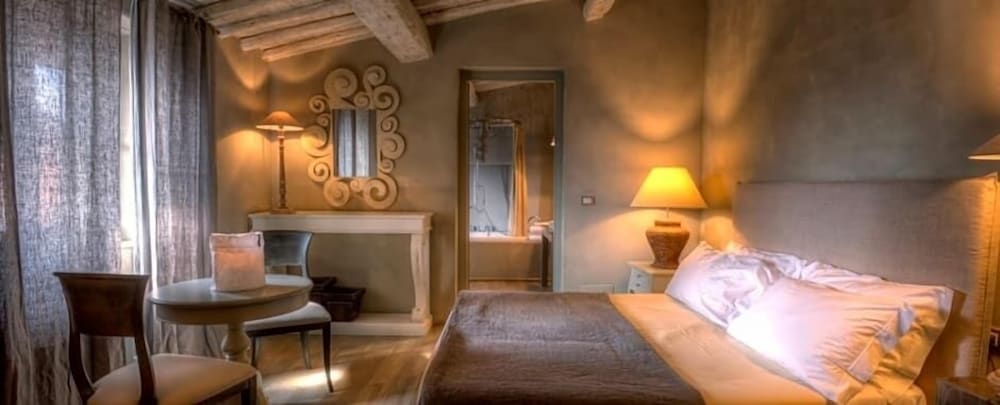 Villa Sassolini, The Originals Collection 10/50