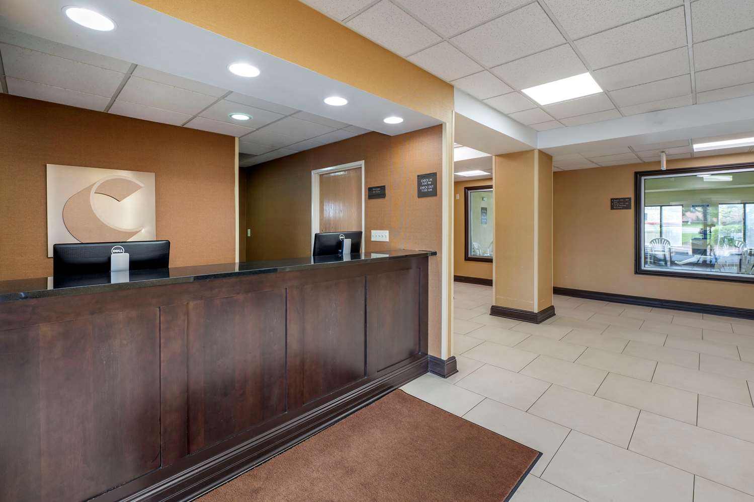 Comfort Inn Indianapolis East 7/39