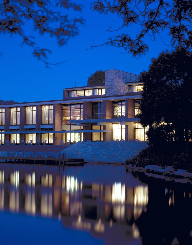Hyatt Lodge Oak Brook Chicago 6/71