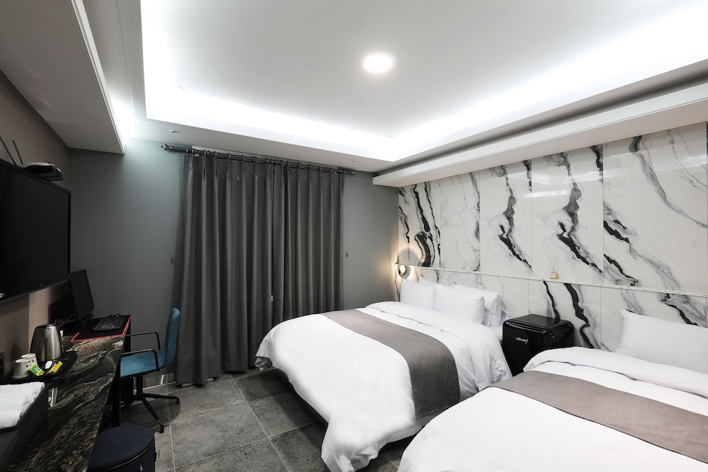 Tower Palace Tourist Hotel 18/50