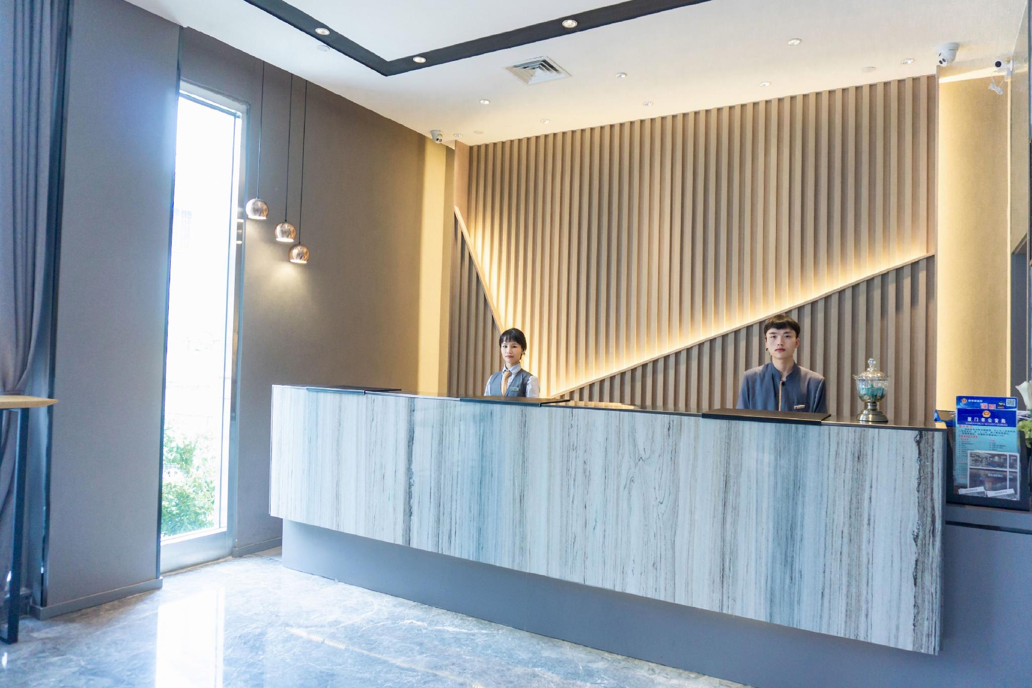 Home Inn Selected (Xiamen Zhongshan Road Pedestrian Street) 16/58