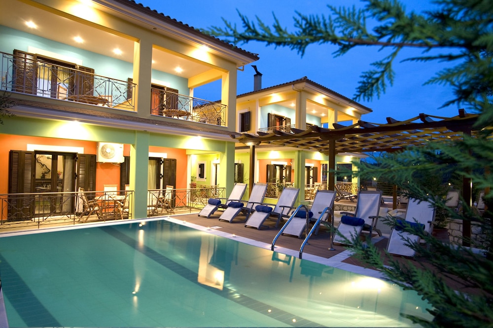 Prestige Villas 48/50
