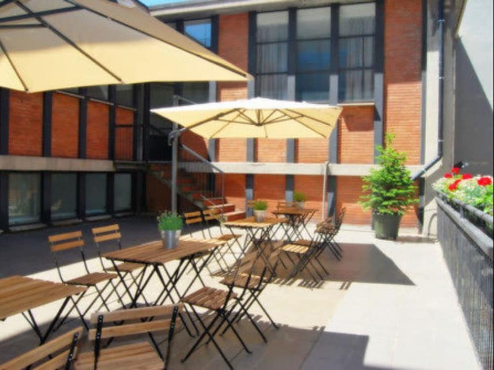 Mio Hostel 8/54