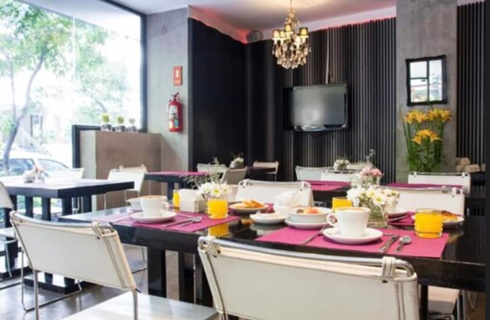 Epico Recoleta Hotel 35/47