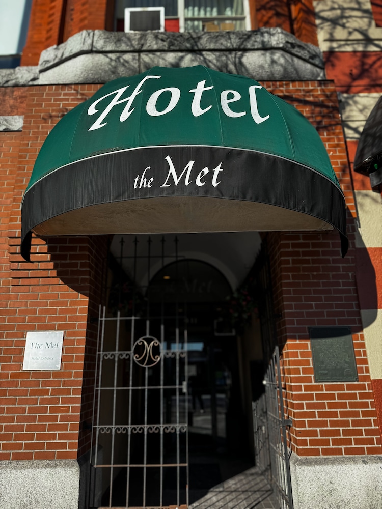 Met Hotel 2/50
