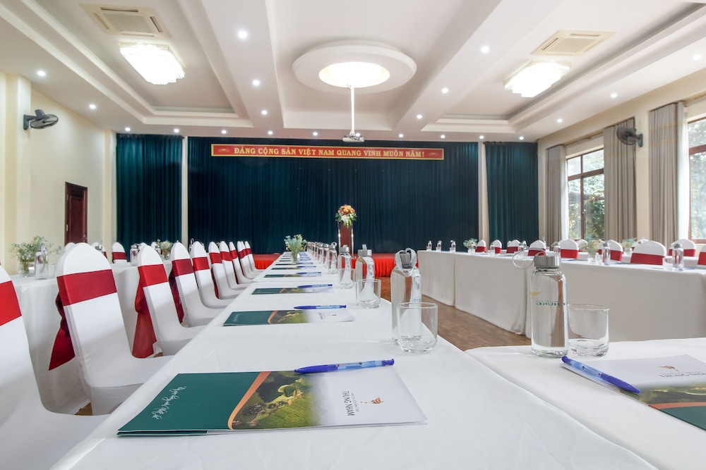 Thung Nham Hotel & Resort 28/50