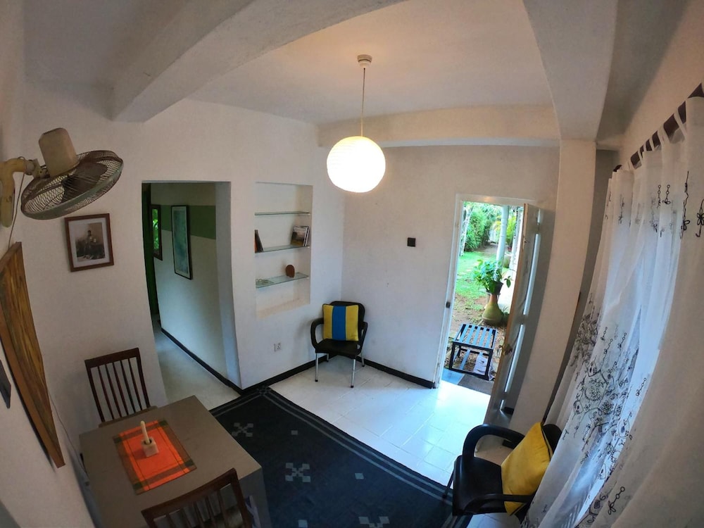 Anne's Maisonnette 19/50