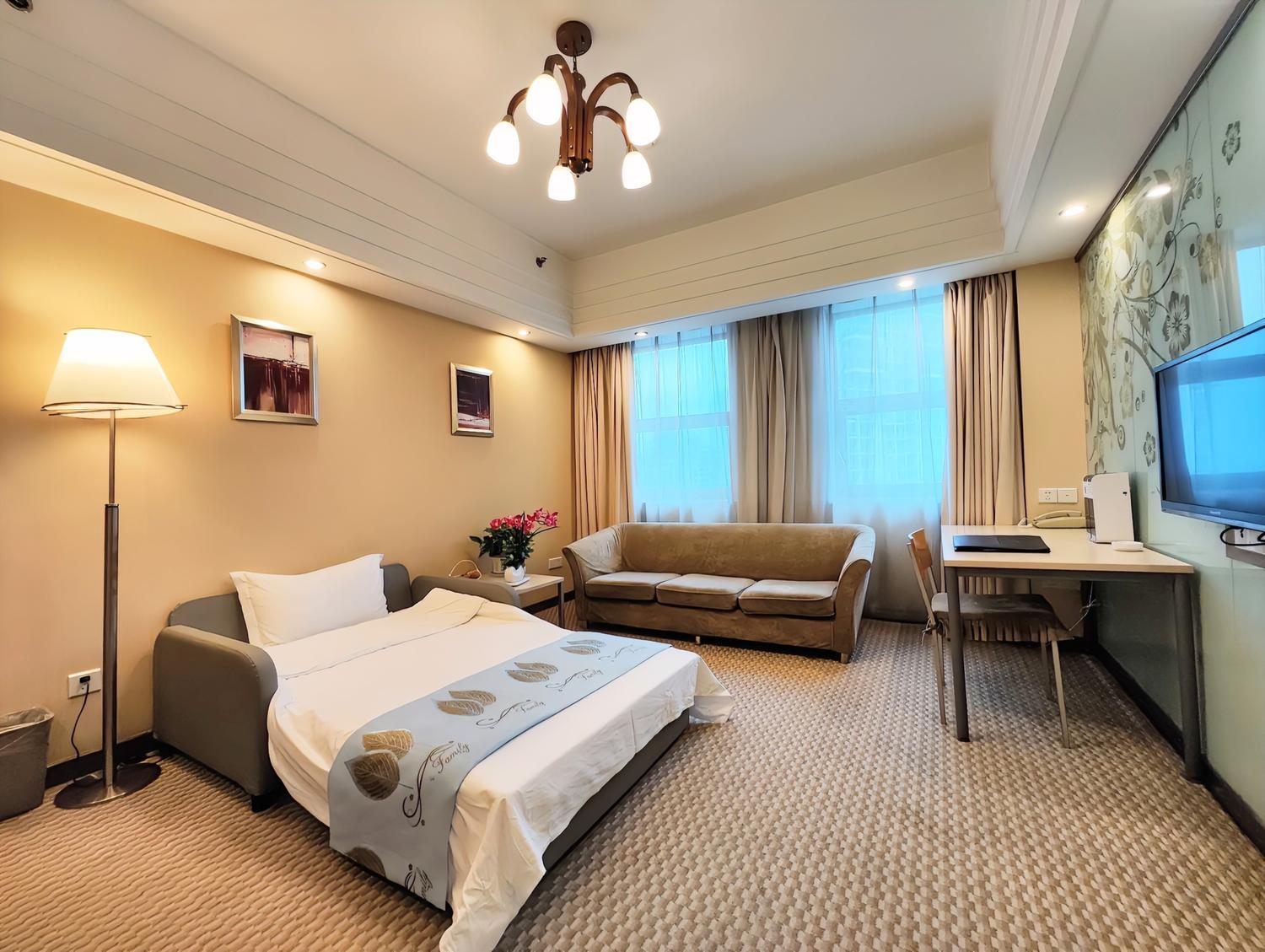 Comfy, Family, Suite
