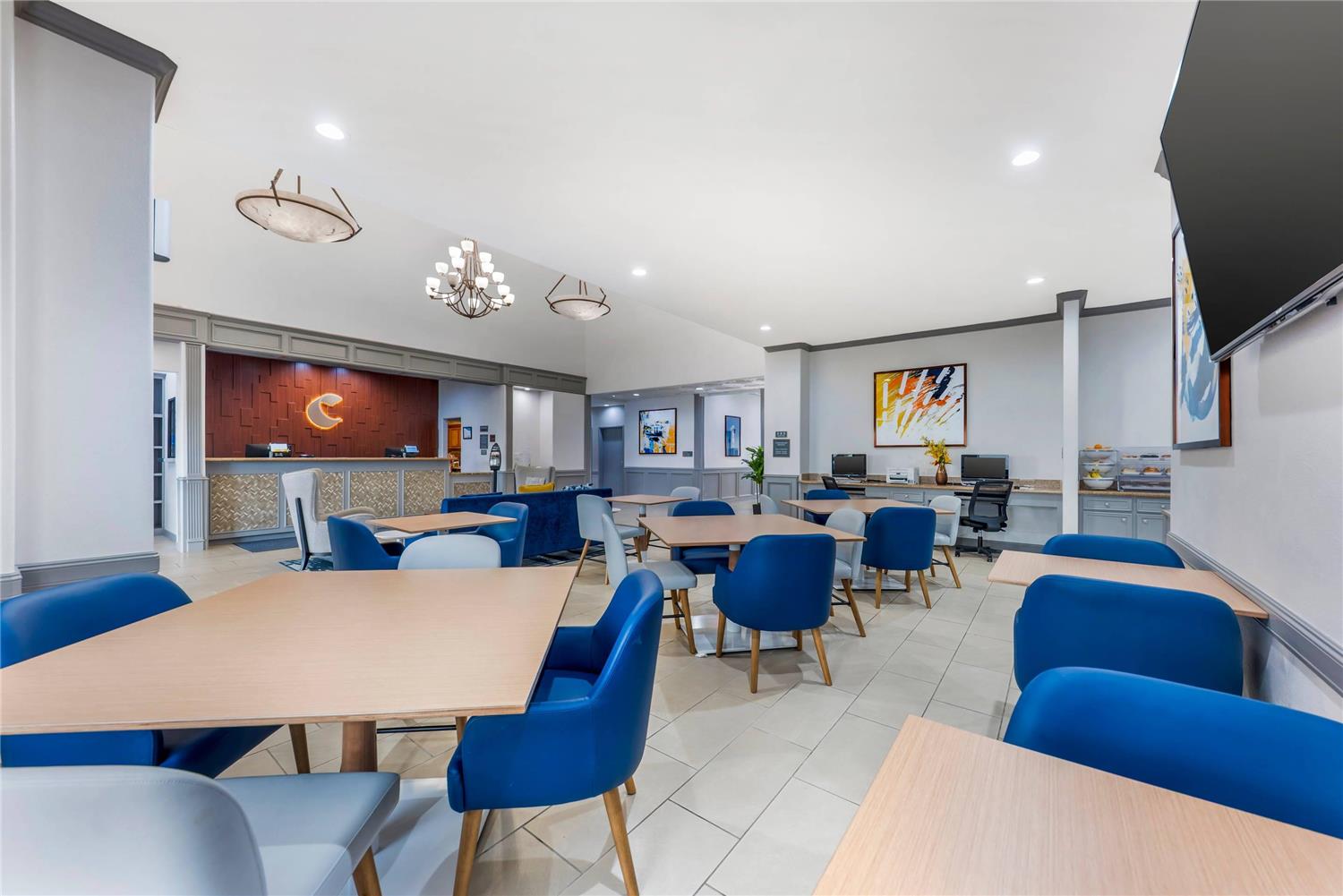 Comfort Inn & Suites Schulenburg TX 10/23