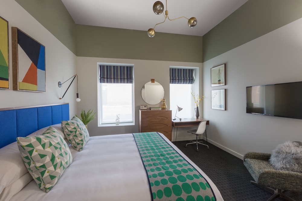 The Hotel Salem 12/45