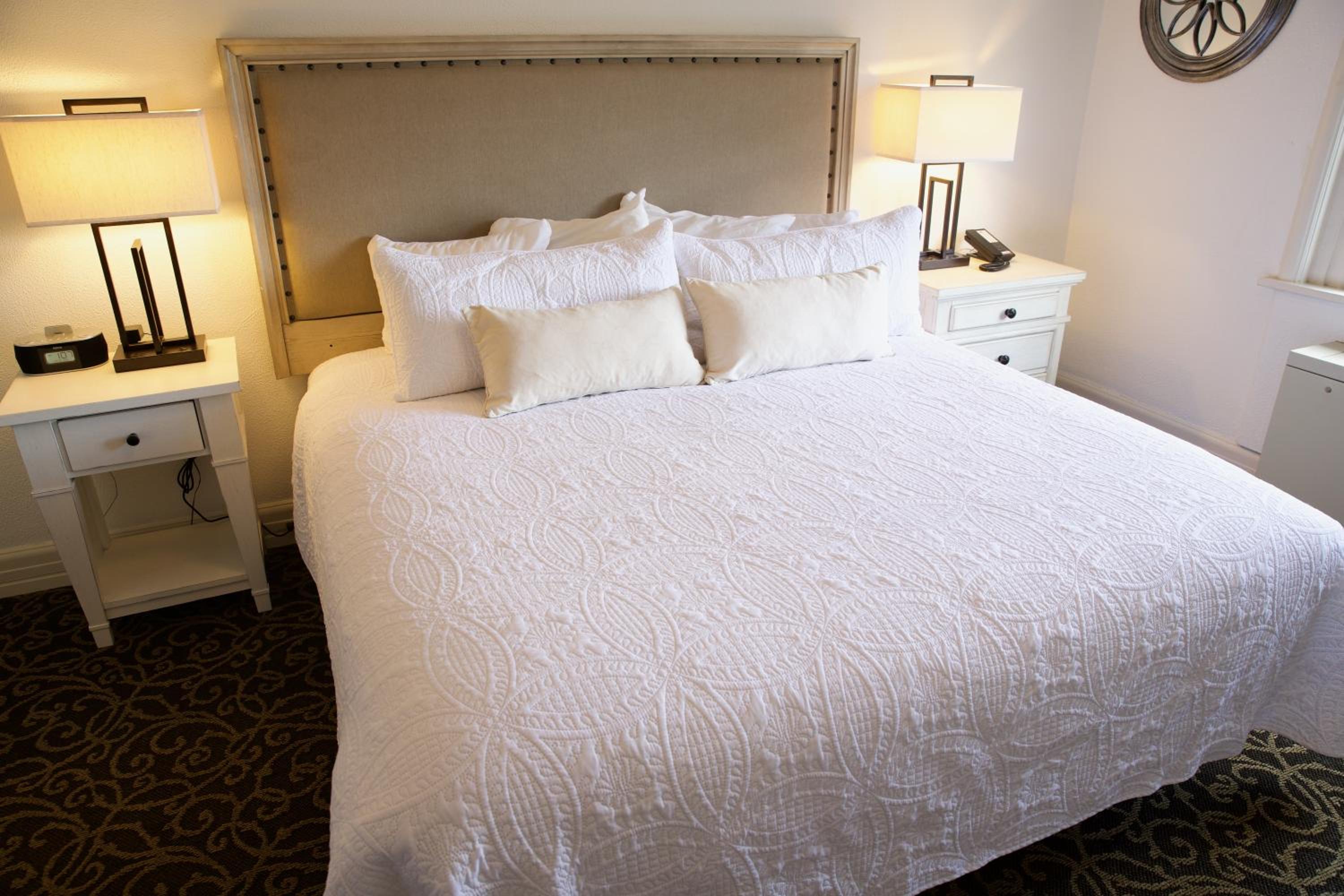 Nest, Suite