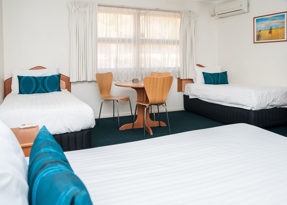 Pegasus Motor Inn And Serviced Apartments 8/47