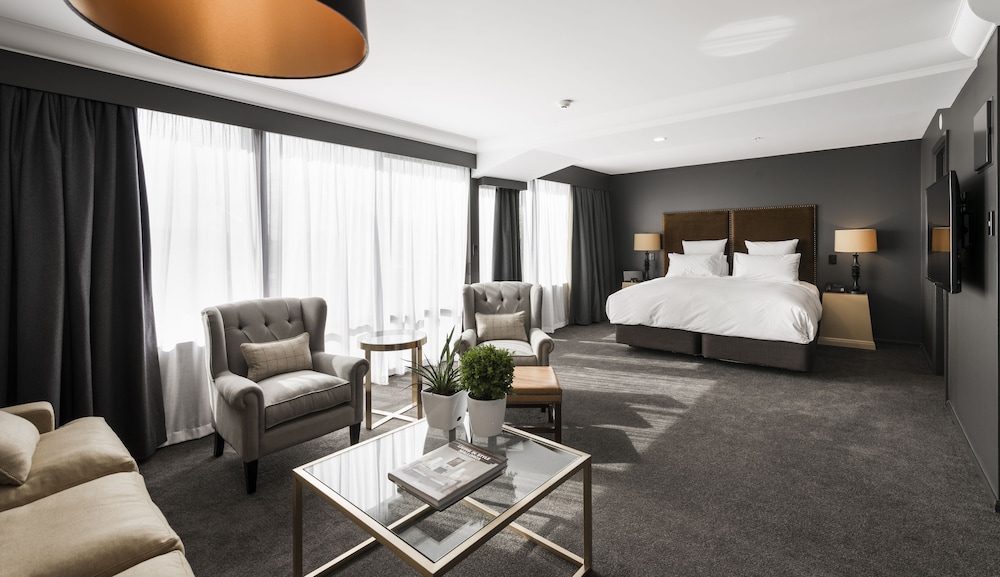 Hotel Montreal 39/67