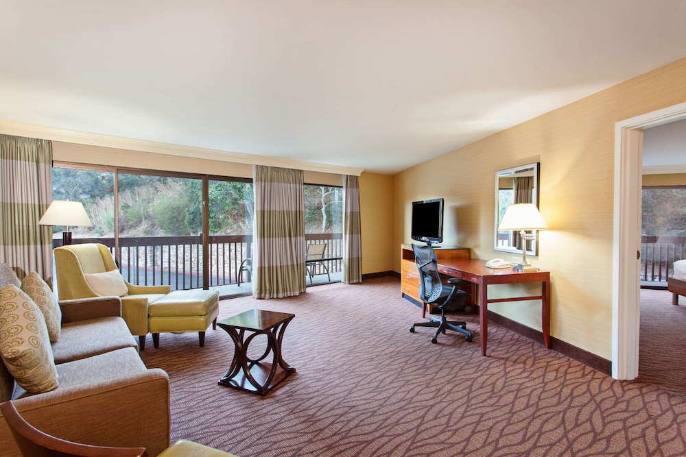 Hilton Garden Inn Monterey 41/58