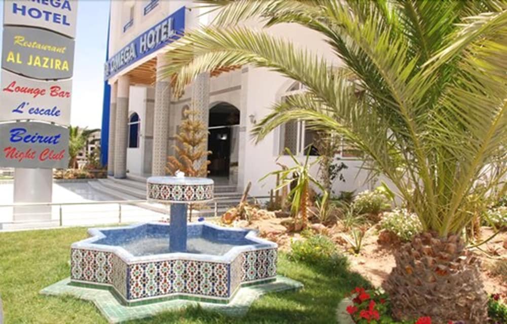 Omega Hotel 43/46