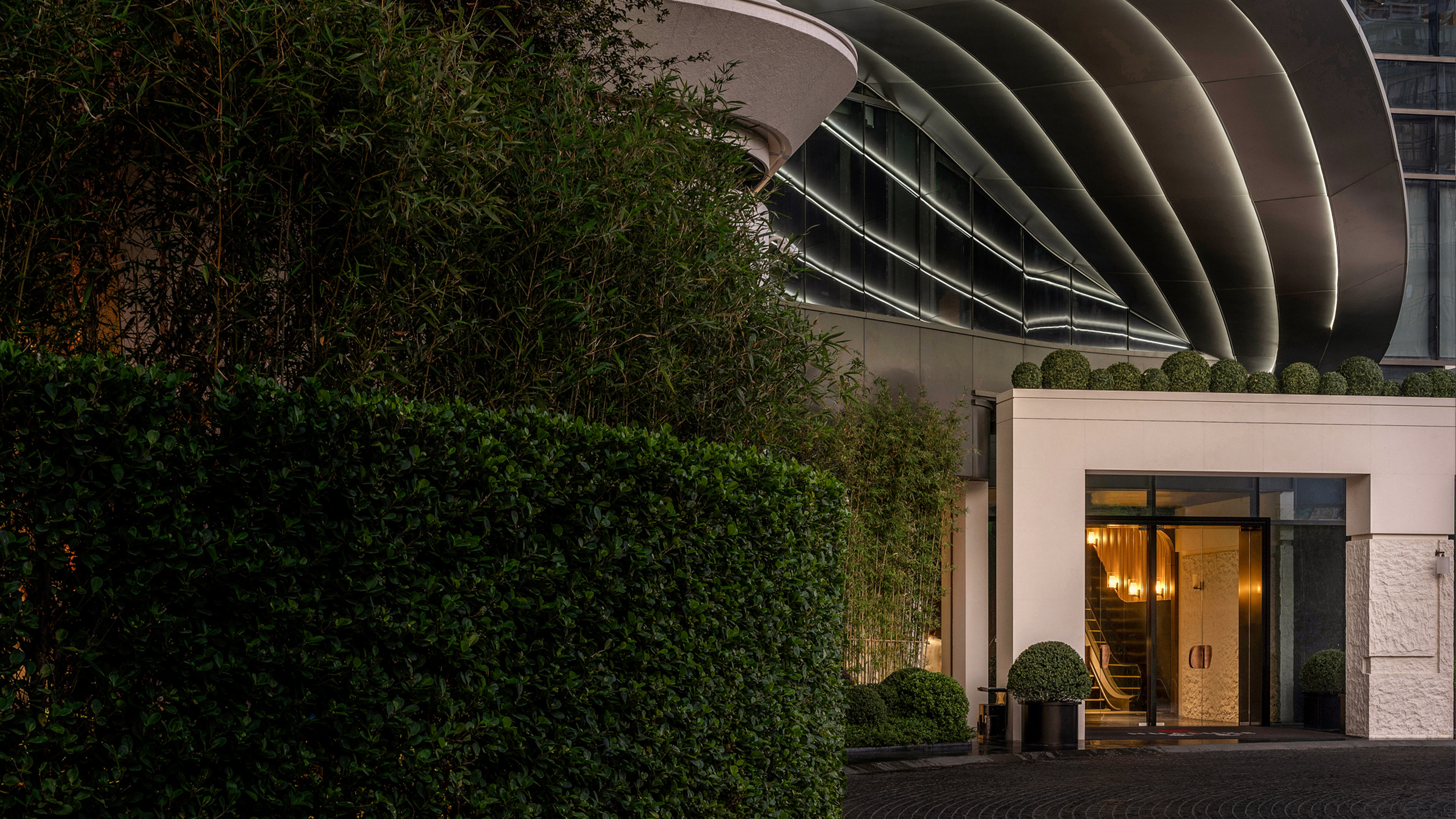 HUALUXE Shenzhen Bao'an by IHG 1/50
