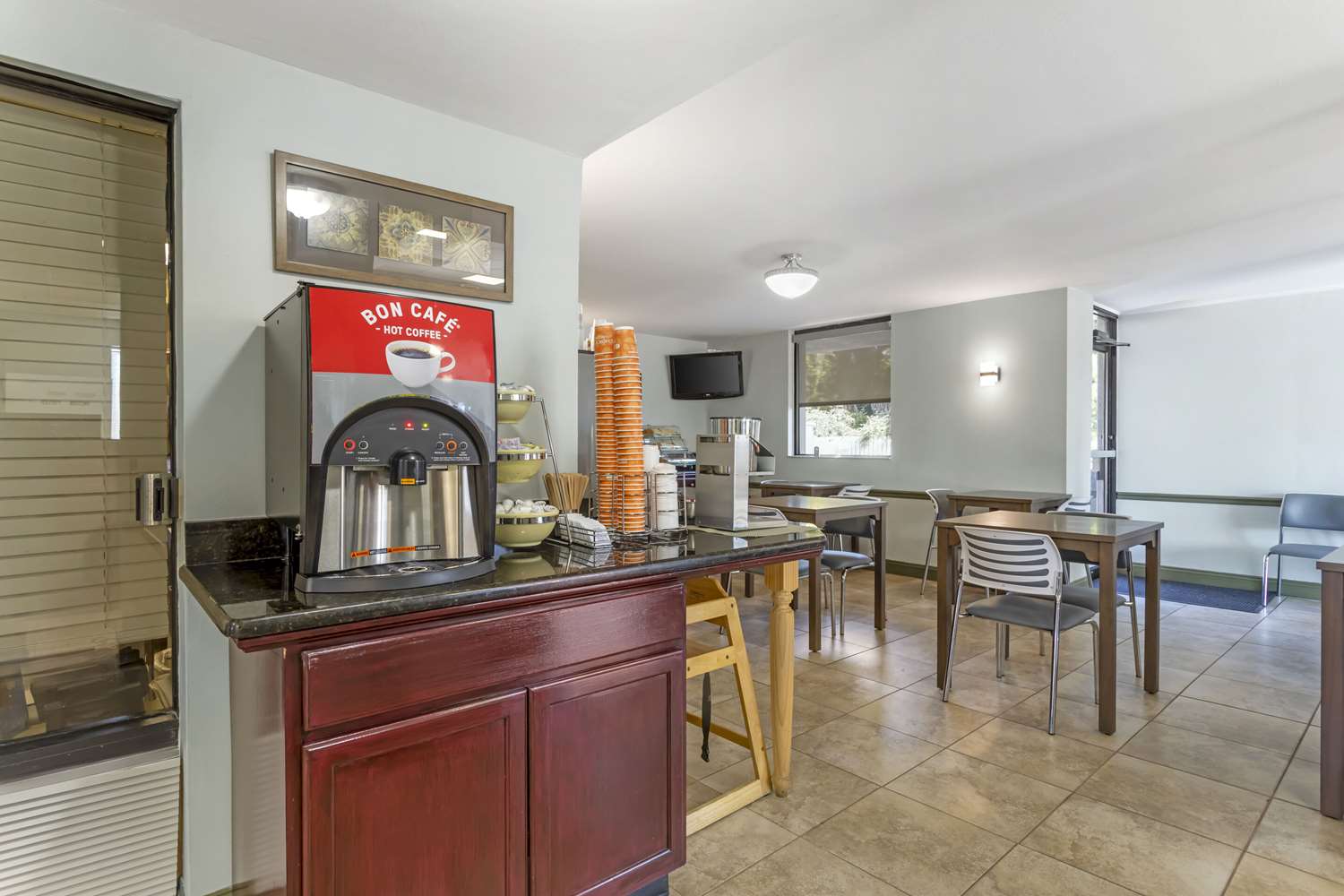 Quality Inn & Suites St Augustine Beach Area 8/20