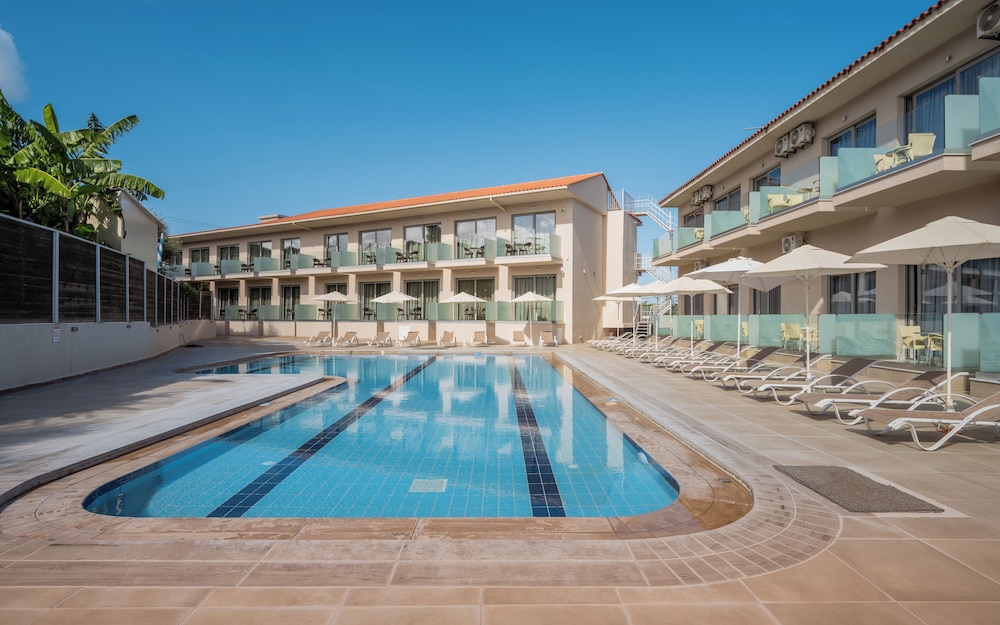 Karras Grande Resort 32/66