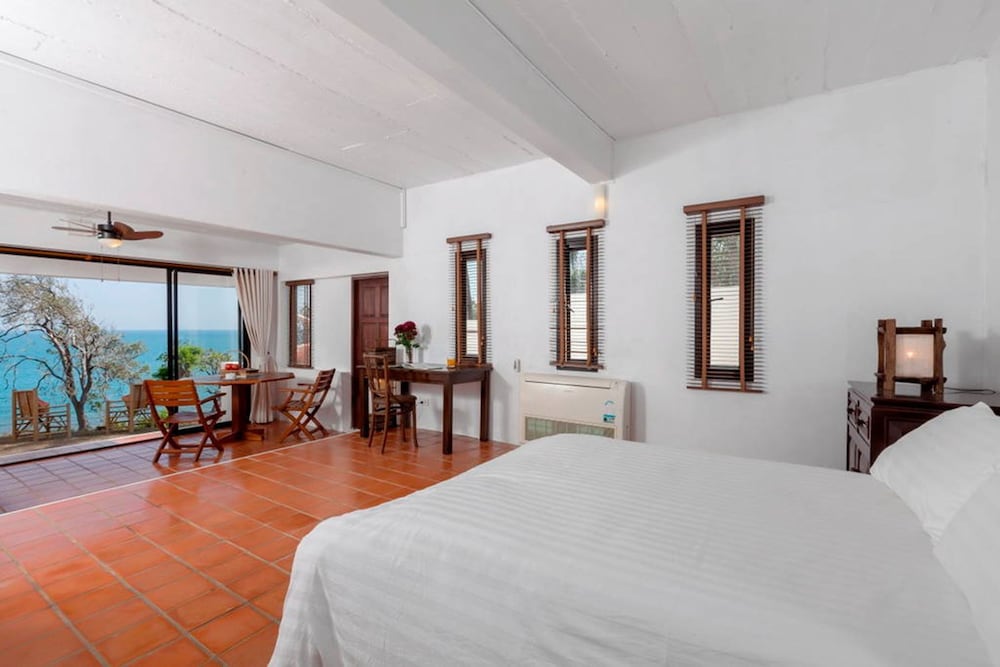 Baan Khunying Villa Secluded Phuket Beachfront 11/40