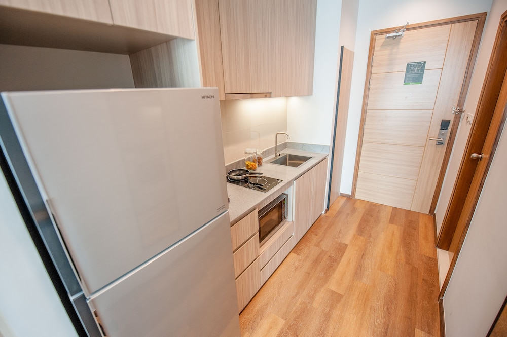 Oakwood Hotel Residence Sri Racha 32/83