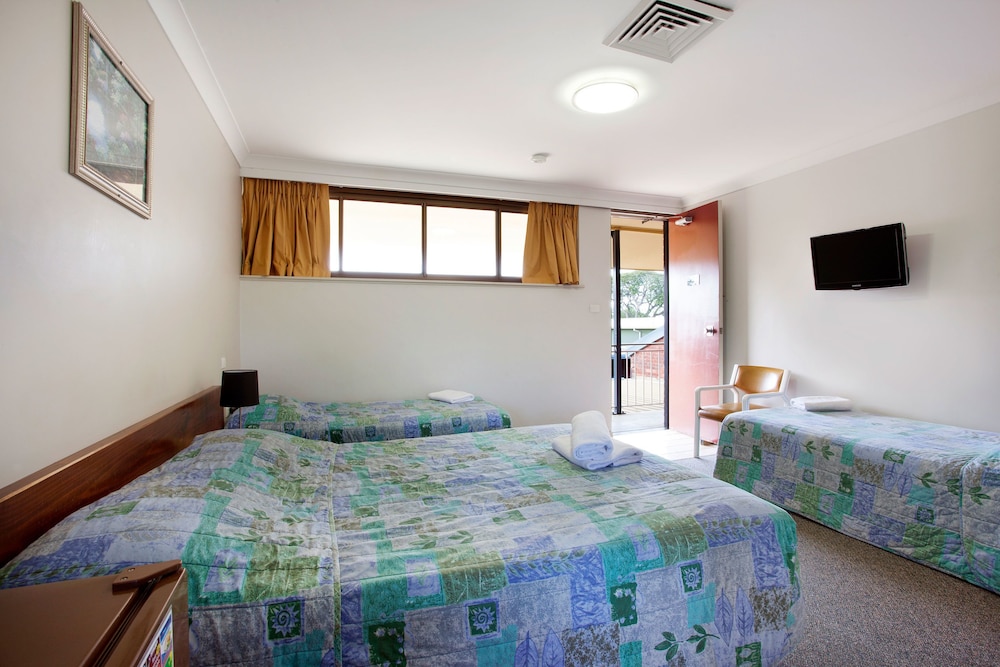 Vale Hotel 17/42