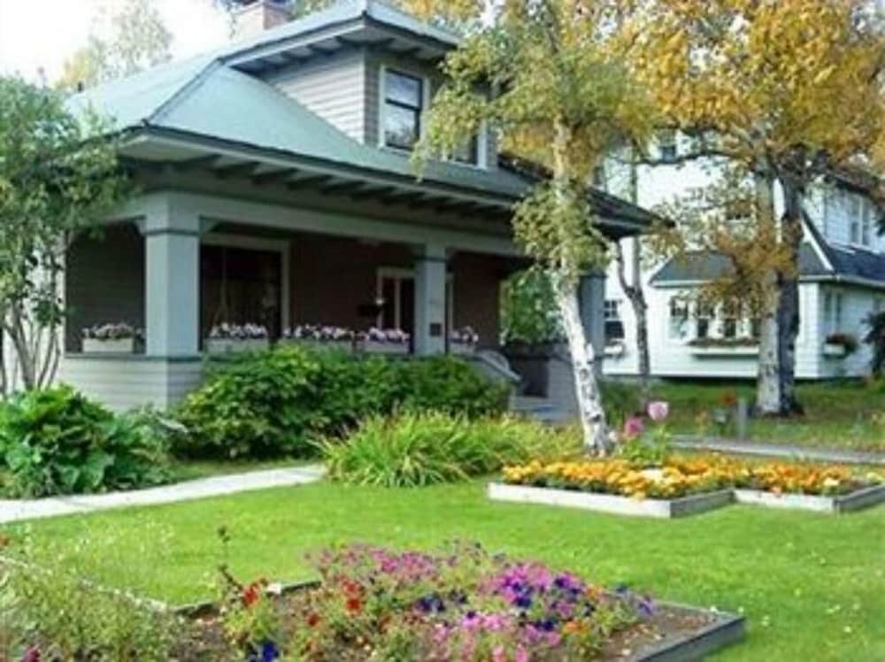 Alaska Heritage House 72/74