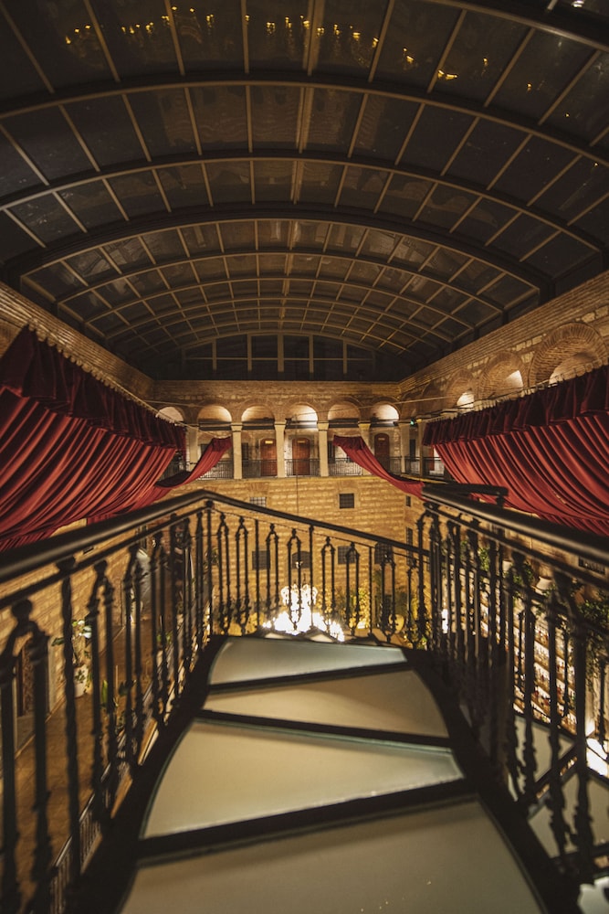Han 1772 Hotel 28/48