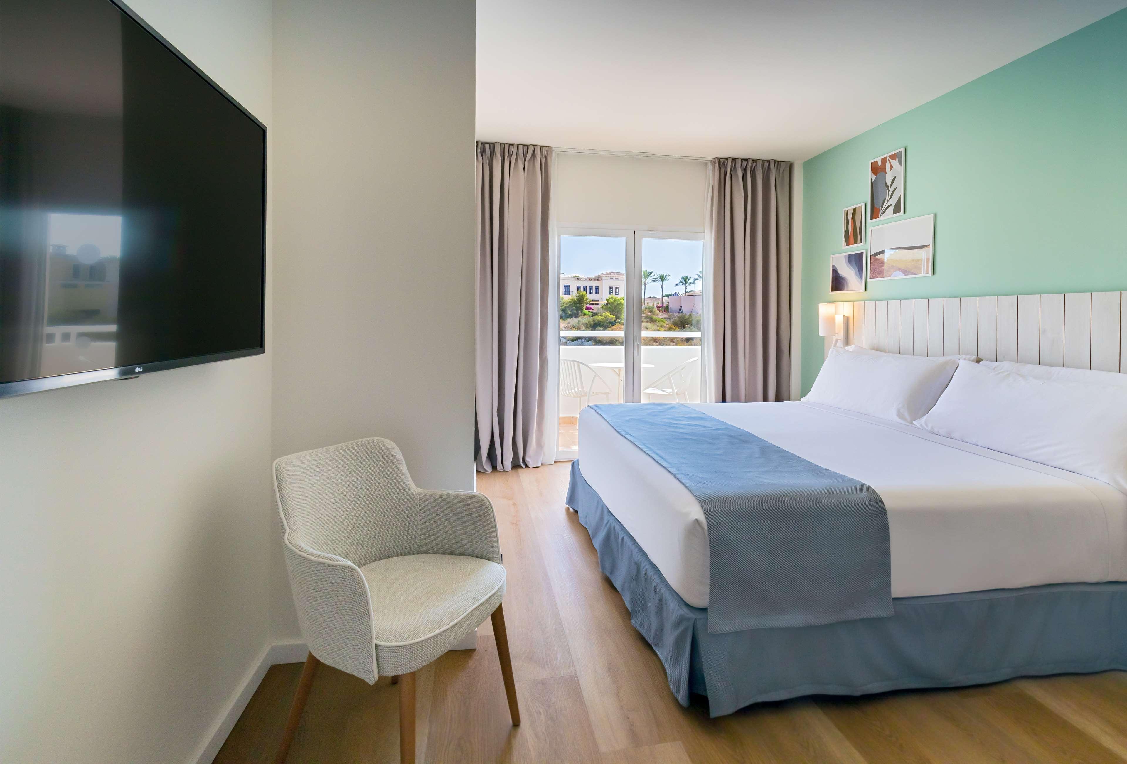 غرفة سوبيريور بإطلالة على البحر، Barcelo Ponent Beach 6/10