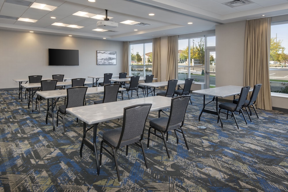 Residence Inn by Marriott Indianapolis Keystone 34/40