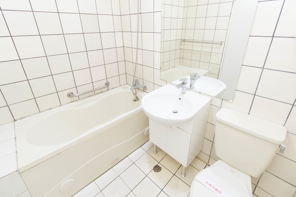 Day-Chen Hotel 44/47