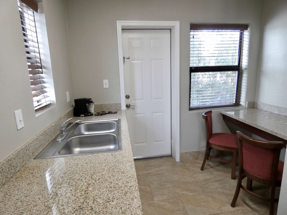 Best Western Rancho Grande 13/33
