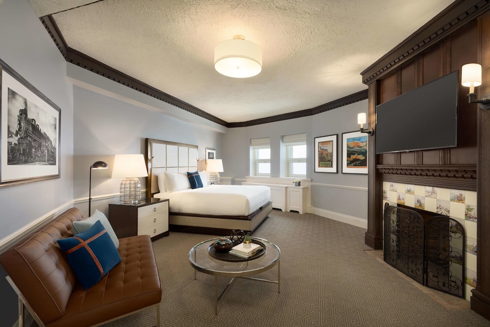 Van Horne, Suite, King Bed