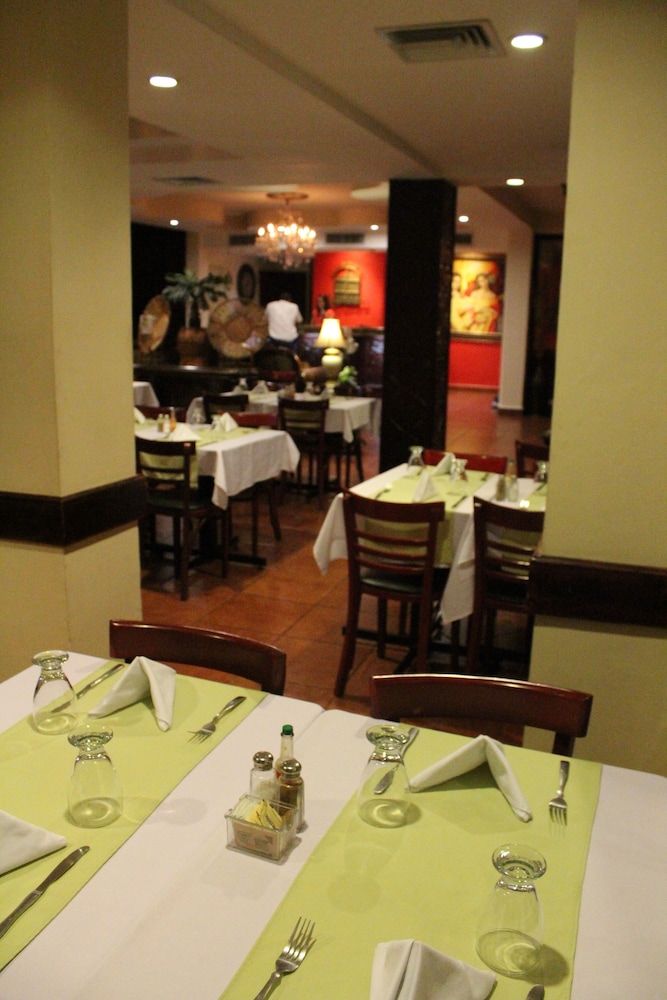 Boutique Hotel La Cordillera 27/37