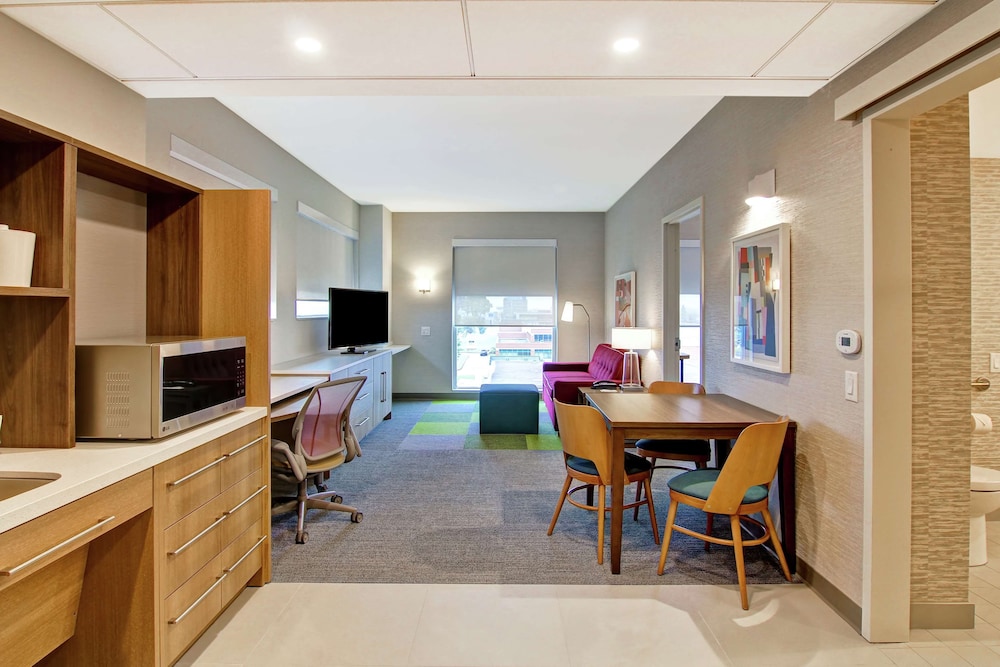 Home2 Suites By Hilton Montreal Dorval 45/68