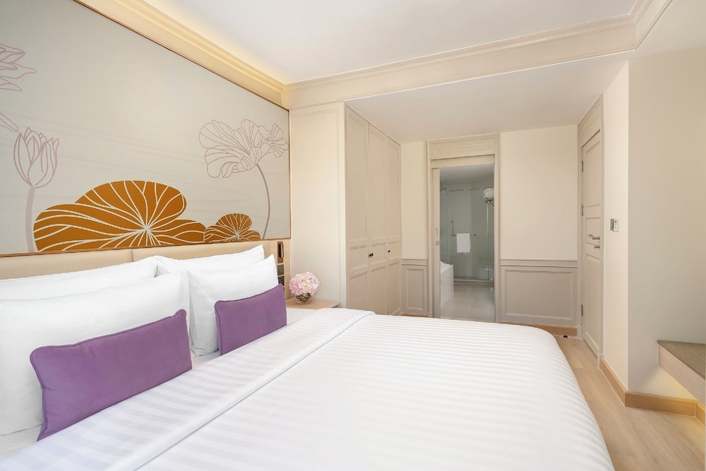 1 Bedroom Balcony RESIDENCE Suite
