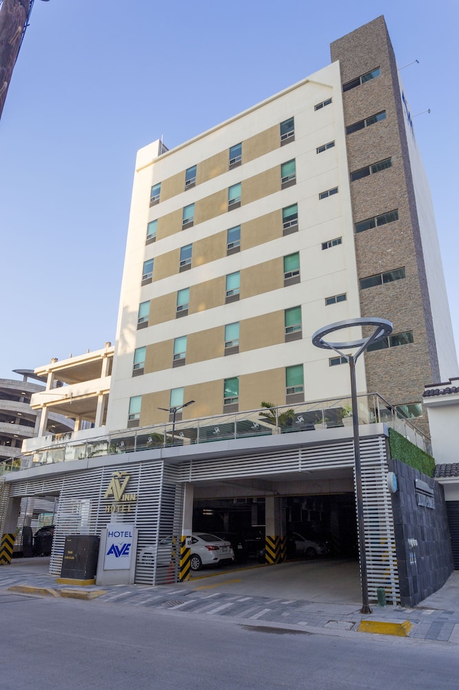 Av Inn Hotel 59/67