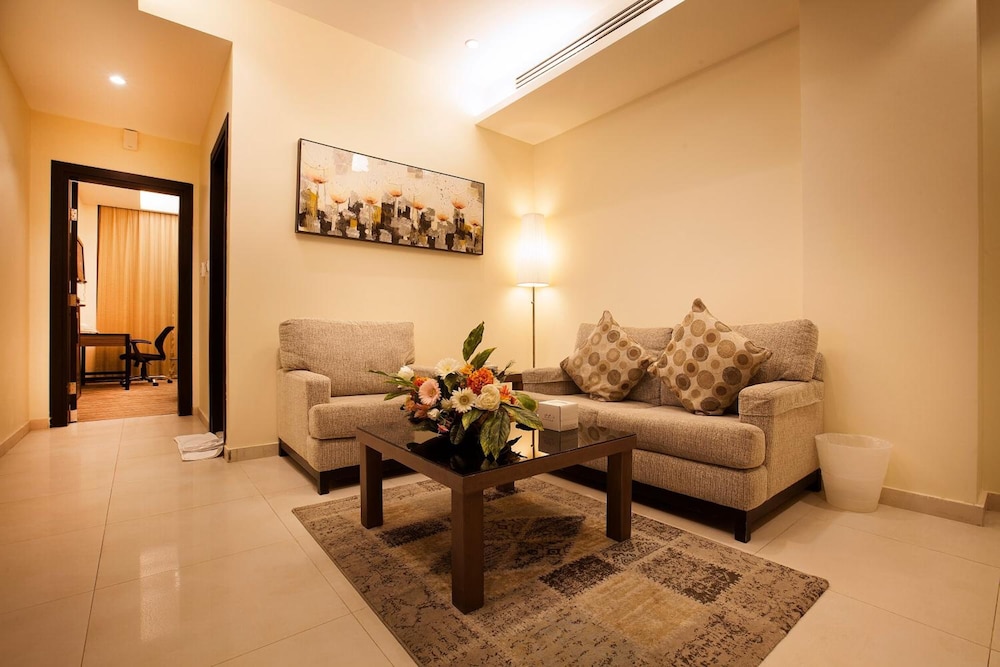 جراند لي لي(Grand Lily Hotel Suites) 25/46