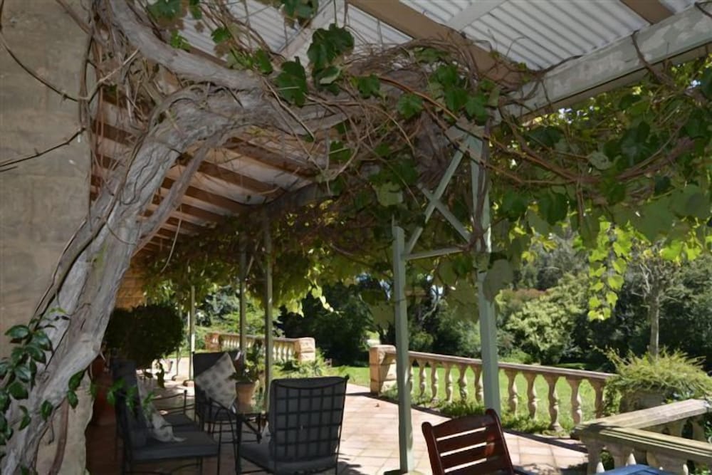 Halliwell Country Inn 14/20