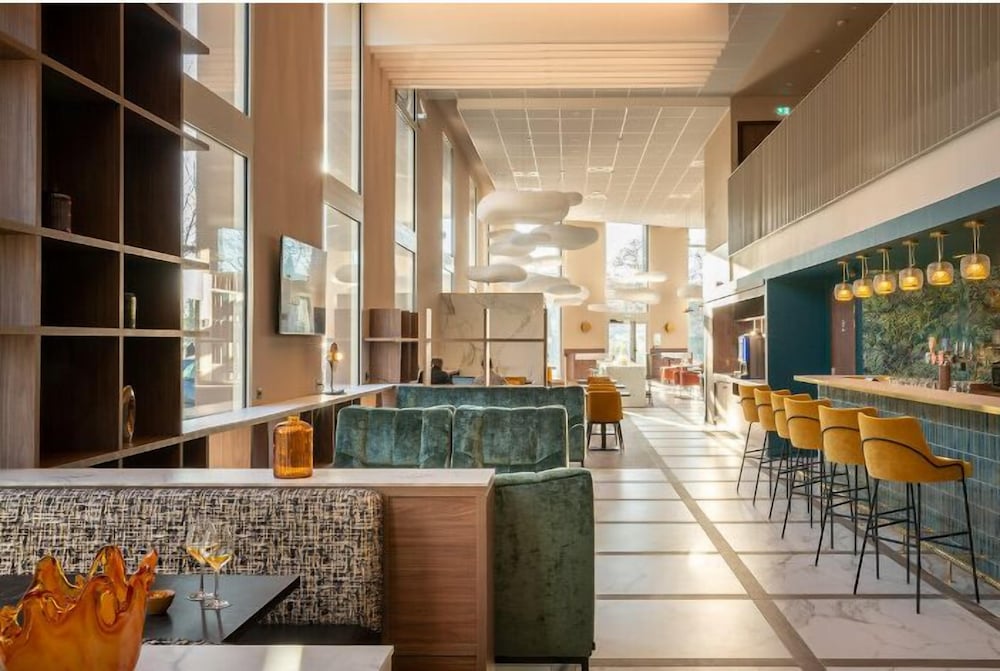 Mercure Acheres St Germain en Laye 25/50