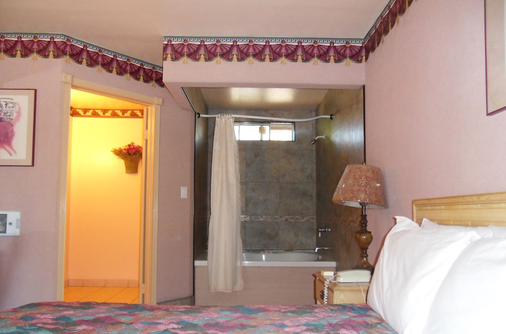 Stardust Inn 13/42