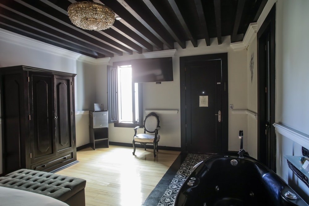 Quinta Esencia Hotel Boutique 55/77