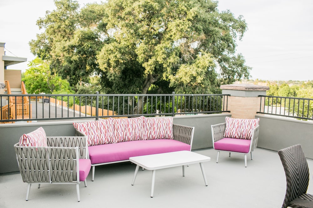 Hotel Siri Downtown - Paso Robles 1/53