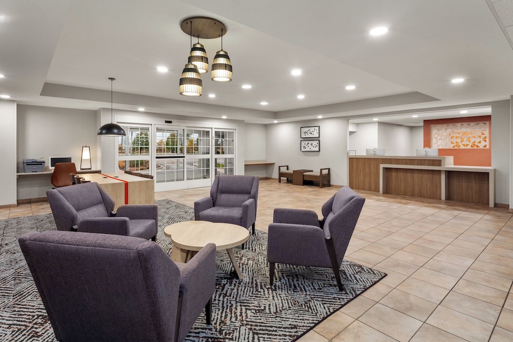Candlewood Suites Elgin Nw-Chicago 39/58