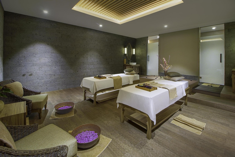 Radisson Lampung Kedaton 36/76